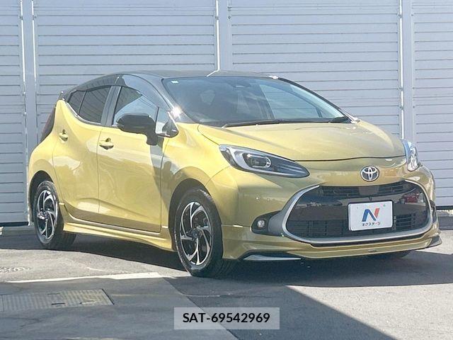 Toyota AQUA 2023-04 8870397-16