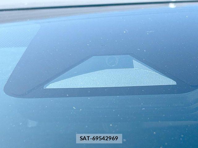 Toyota AQUA 2023-04 8870397-3