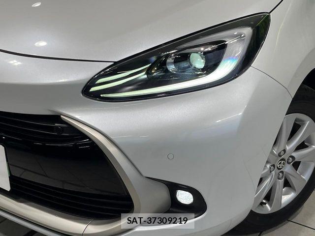 Toyota AQUA 2021-07 8870400-11