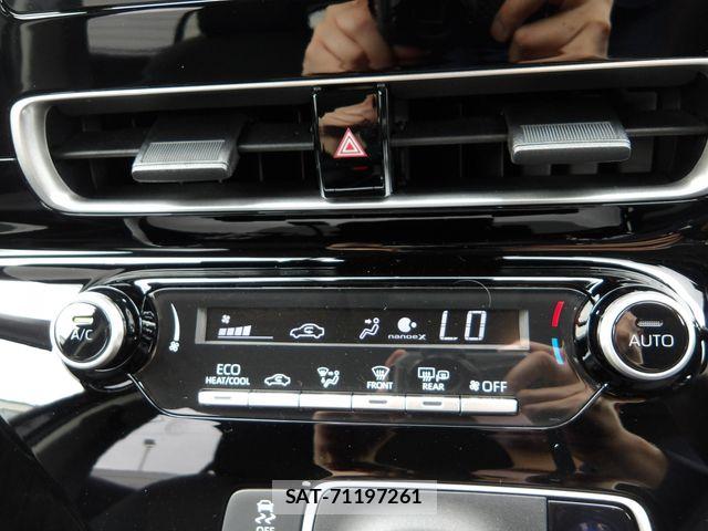 Toyota AQUA 2024-06 8870399-11