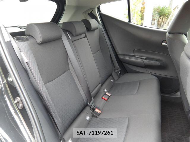 Toyota AQUA 2024-06 8870399-19