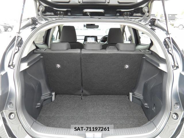 Toyota AQUA 2024-06 8870399-20
