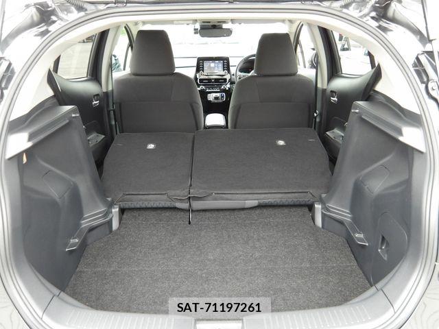Toyota AQUA 2024-06 8870399-21