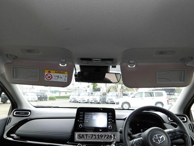 Toyota AQUA 2024-06 8870399-23