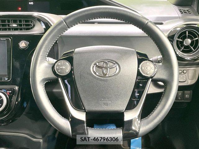 Toyota AQUA 2018-12 8870403-10