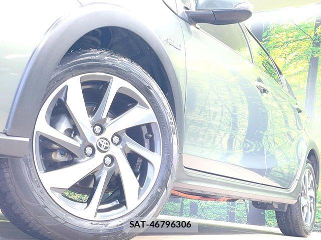 Toyota AQUA 2018-12 8870403-12