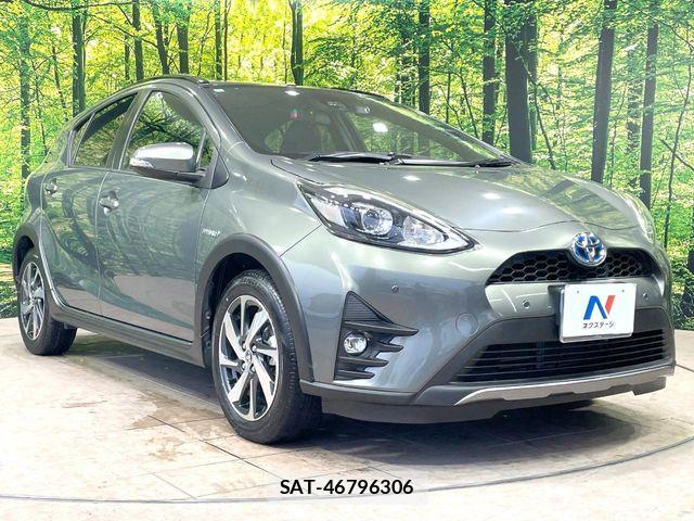 Toyota AQUA 2018-12 8870403-15