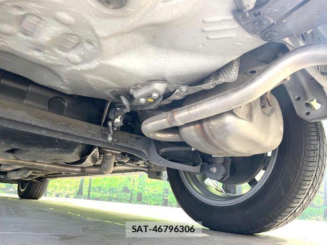 Toyota AQUA 2018-12 8870403-19