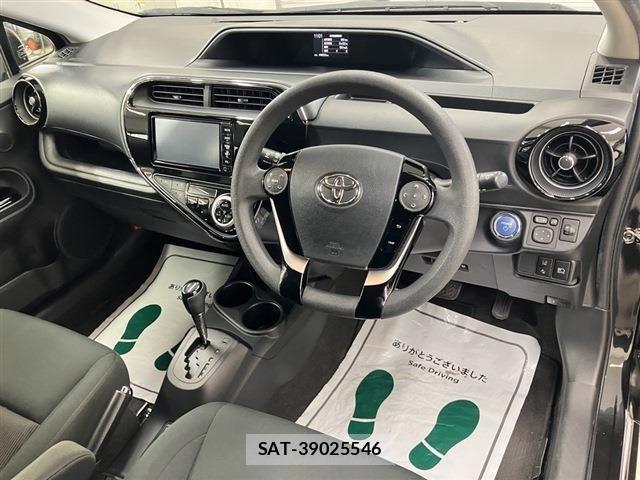 Toyota AQUA 2018-11 8870401-12