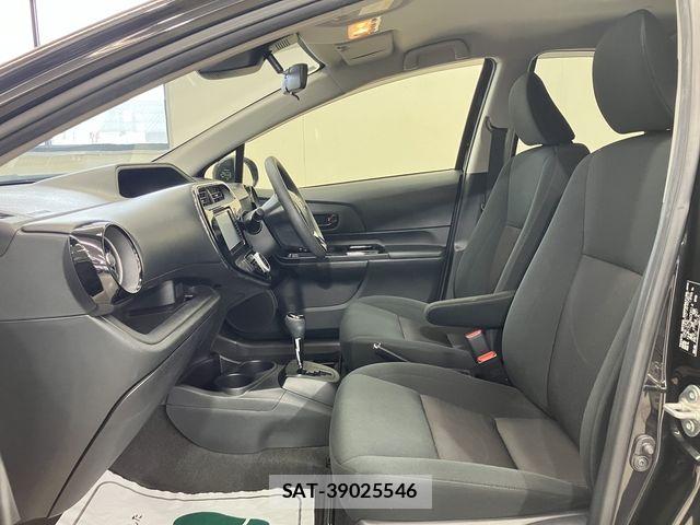 Toyota AQUA 2018-11 8870401-16