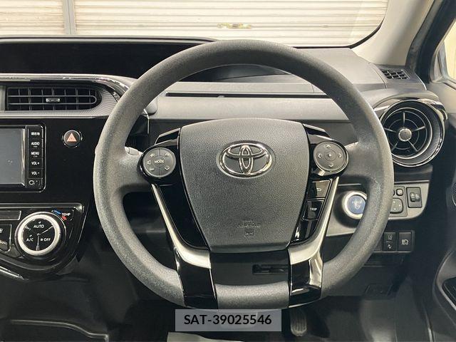 Toyota AQUA 2018-11 8870401-24