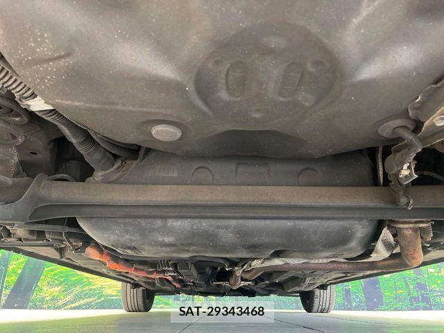 Toyota AQUA 2018-03 8870408-18