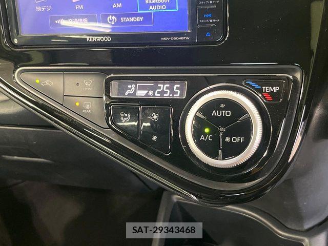 Toyota AQUA 2018-03 8870408-6