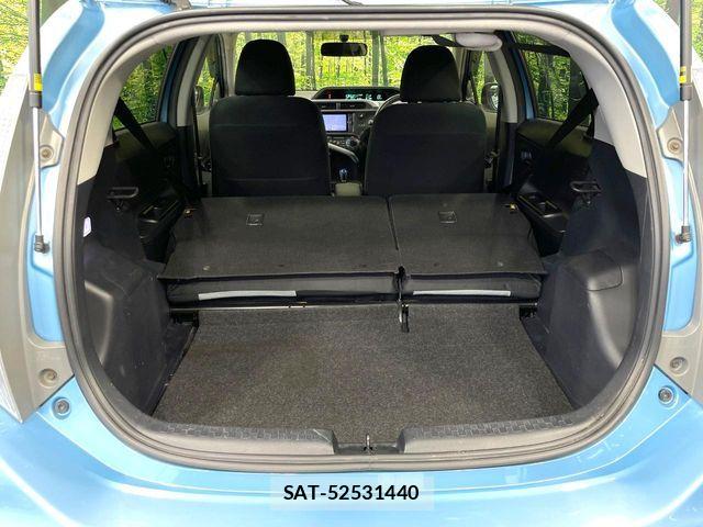 Toyota AQUA 2013-11 8870412-9