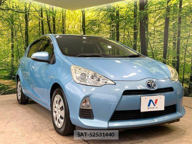 Toyota AQUA 2013-11 8870412-15