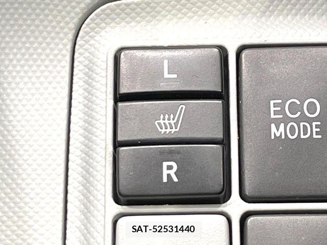 Toyota AQUA 2013-11 8870412-4