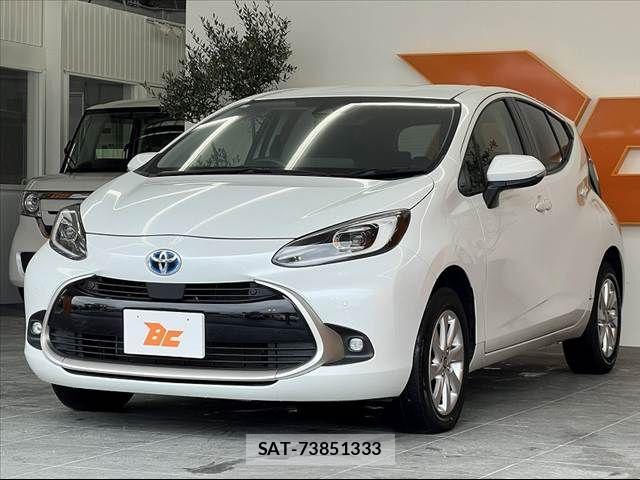 Toyota AQUA 2023-11 8870398-9