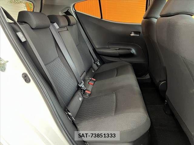 Toyota AQUA 2023-11 8870398-17