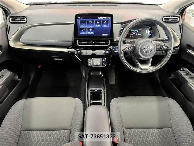 Toyota AQUA 2023-11 8870398-1