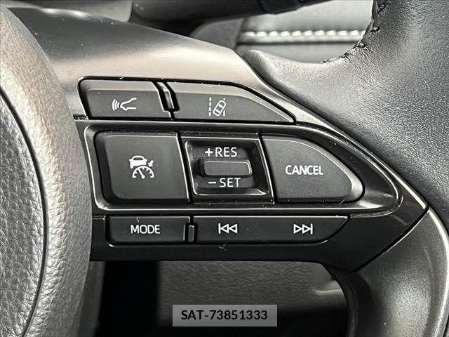 Toyota AQUA 2023-11 8870398-3