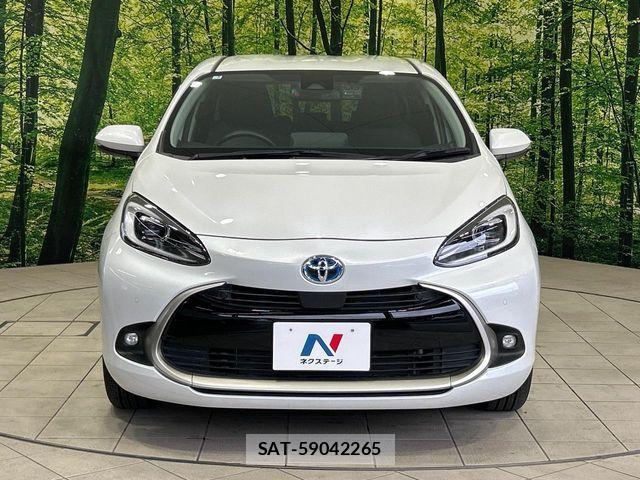 Toyota AQUA 2023-03 8878642-13