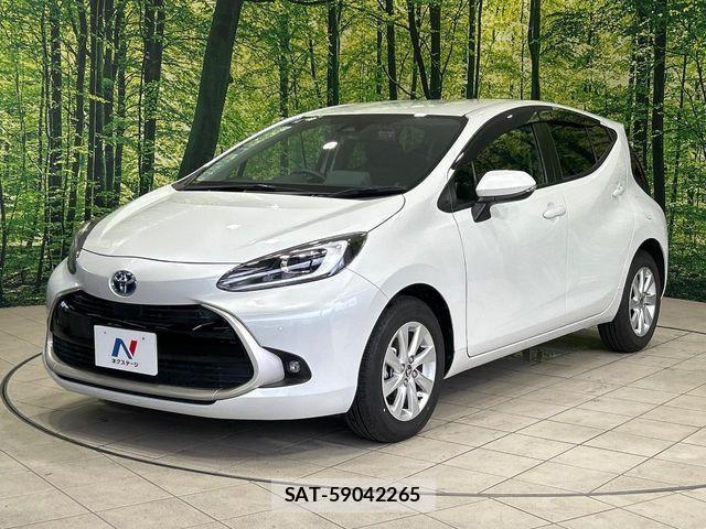 Toyota AQUA 2023-03 8878642-16