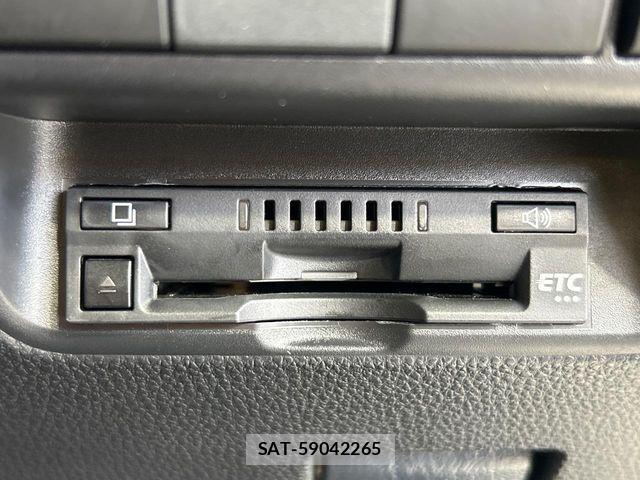 Toyota AQUA 2023-03 8878642-6