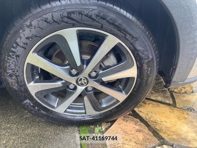 Toyota AQUA 2017-12 8878680-6