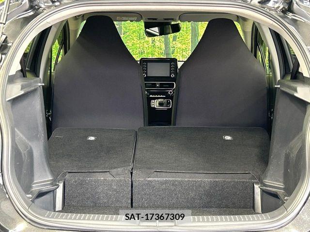 Toyota AQUA 2023-12 8878650-10