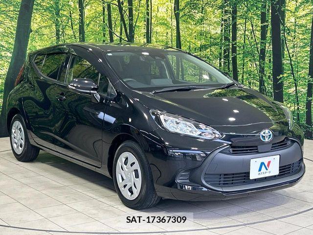 Toyota AQUA 2023-12 8878650-15