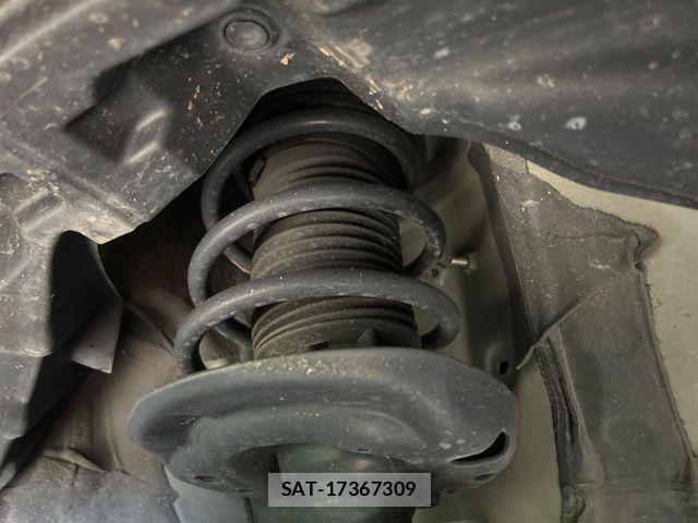 Toyota AQUA 2023-12 8878650-19