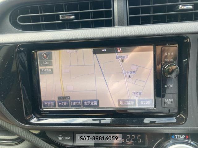Toyota AQUA 2016-06 8878697-17