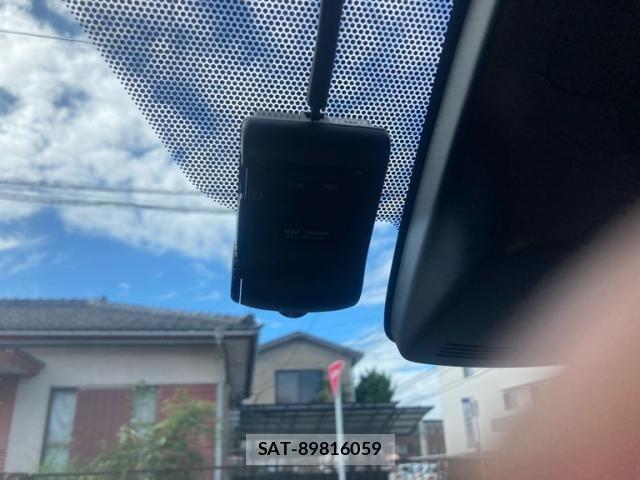Toyota AQUA 2016-06 8878697-20