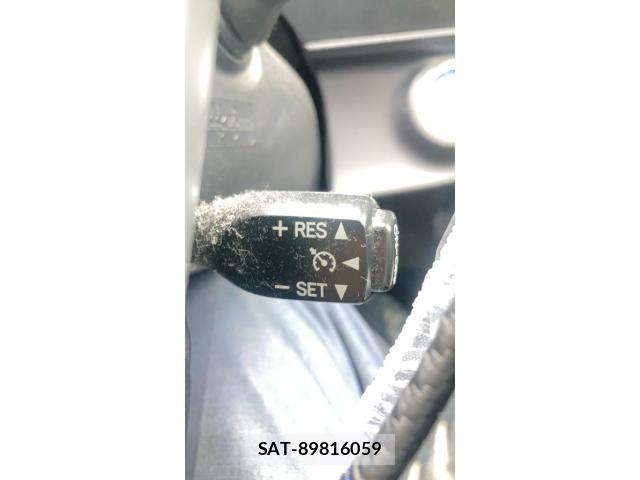 Toyota AQUA 2016-06 8878697-23