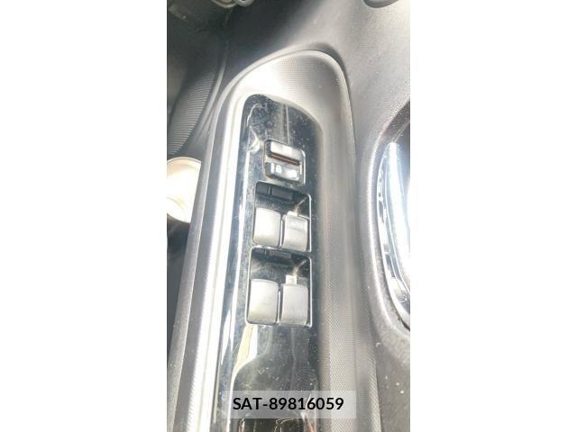 Toyota AQUA 2016-06 8878697-24