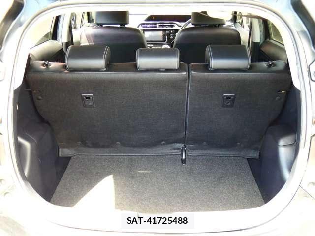 Toyota AQUA 2015-04 8878682-22