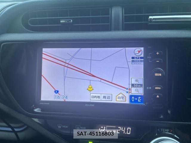 Toyota AQUA 2015-12 8878690-12