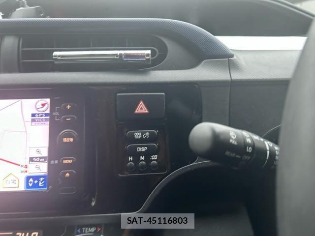 Toyota AQUA 2015-12 8878690-15