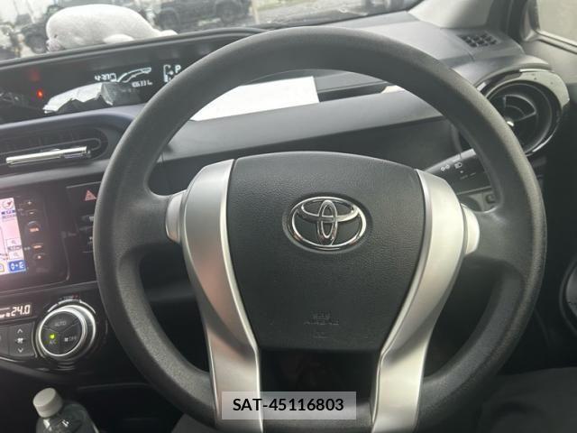 Toyota AQUA 2015-12 8878690-17