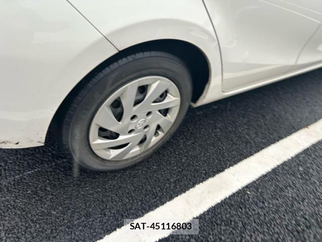 Toyota AQUA 2015-12 8878690-6