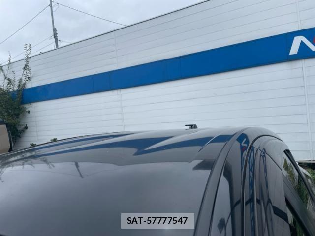 Toyota AQUA 2012-05 8878694-12
