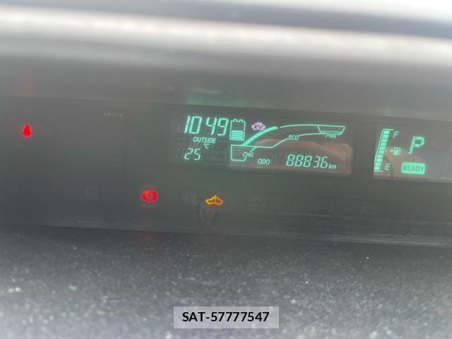 Toyota AQUA 2012-05 8878694-20