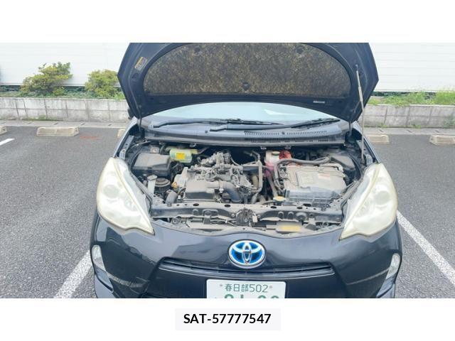 Toyota AQUA 2012-05 8878694-23