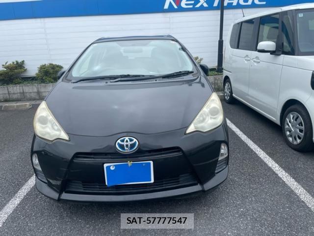 Toyota AQUA 2012-05 8878694-2