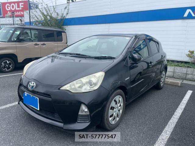Toyota AQUA 2012-05 8878694-4