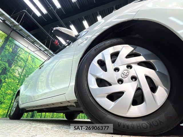 Toyota AQUA 2018-03 8878652-12