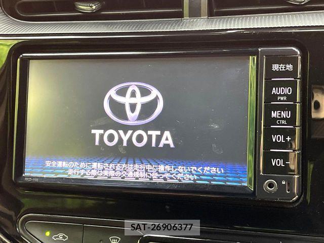 Toyota AQUA 2018-03 8878652-2