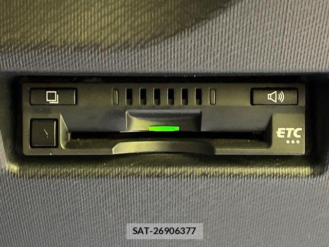 Toyota AQUA 2018-03 8878652-5