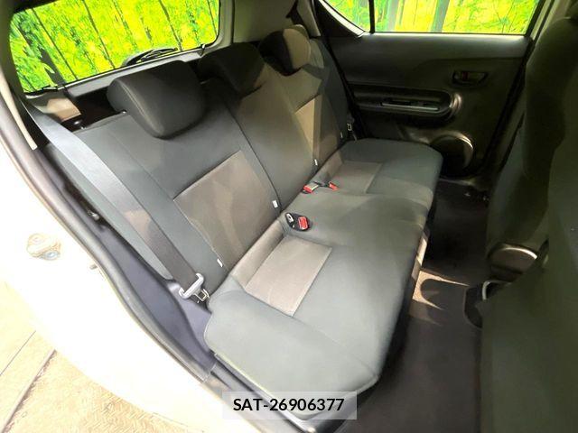 Toyota AQUA 2018-03 8878652-8