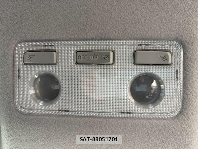 Toyota AQUA 2015-08 8878686-22